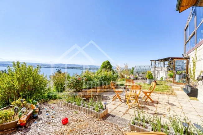 Maison mitoyenne avec vue imprenable sur le lac de Morat et fort potentiel constructible – photo 12 sur 15