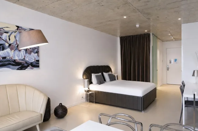 Studio Senior, Kitchenette - Serviced Apartment with Weekly Housekeeping Included – photo 24 of 32
