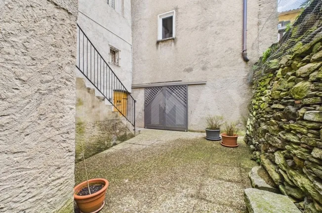 8 Zimmer Einfamilienhaus in Novaggio – Foto 10 von 14
