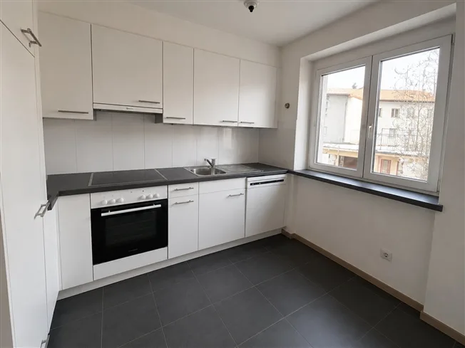 Tavannes, bel appartement de 3 pièces au 1er étage avec balcon