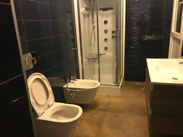 Accogliente attico di 2.5 locali arredato con terrazza - ottimo inv... – Foto 13 von 23