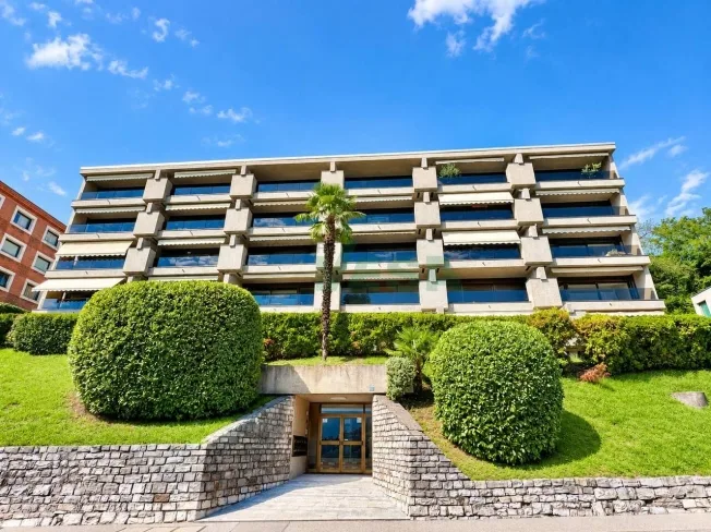 Moderno e luminoso appartamento 2 locali con splendida vista lago – photo 14 sur 21