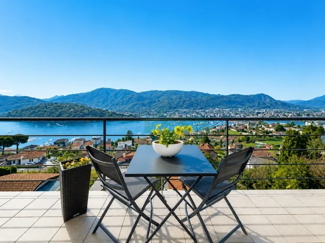 Moderna e luminosa villa mono-bifamiliare con splendida vista aperta – foto 15 di 21