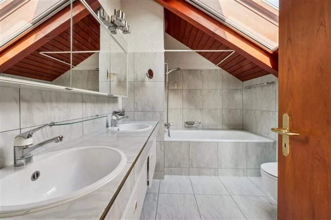 7.5 Zimmer Einfamilienhaus in Beinwil am See – photo 8 sur 14