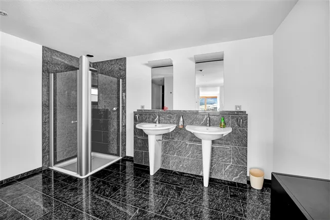 A dream object for living or living and business premises – photo 14 of 19