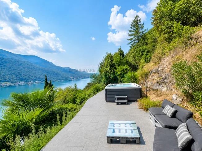 Affascinante proprietà con vista spettacolare e in zona tranquilla – foto 18 di 25