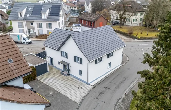 7.5 Zimmer Einfamilienhaus in Wängi – foto 2 di 30