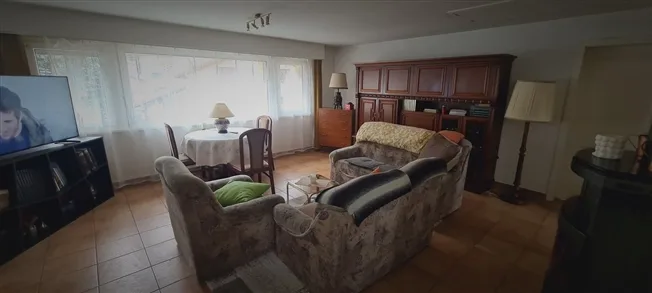 Grande casa con 2 appartamenti di 3,5 locali su 672 m2 – foto 16 di 20