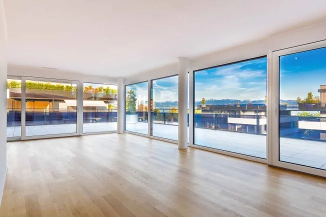 4.5 Zimmer Attikawohnung in Rolle – Foto 2 von 36