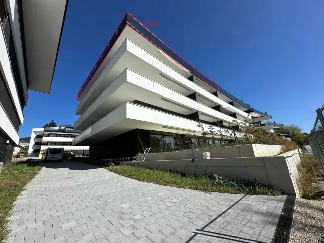 UNIQUE! Attique de 5.5 pièces de 180m2 bénéficiant d'un rooftop terrasse de 168m2 avec vue panoramique sur le lac et les Alpes – foto 23 di 27
