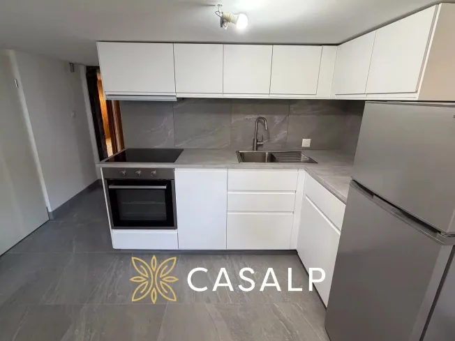 Atypical 4.5-room apartment in the heart of Montana-Village – photo 27 of 28