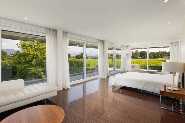 12 Zimmer Villa in Coppet – foto 5 di 13