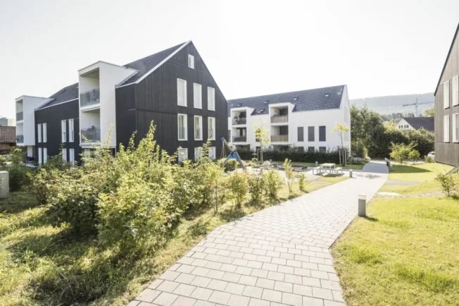 Traumhafte 3.5 Zimmer-Wohnung mit Galerie und Balkon – Foto 15 von 20