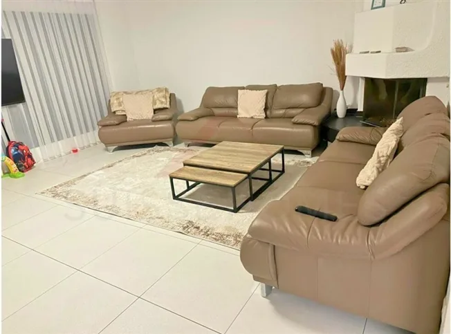 Huttwil Wohnen mit viel Platz - 126 m² Wohnfläche und riesige Terrasse – foto 3 di 17