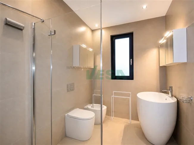 7 Zimmer Villa in Lugano – Foto 20 von 23