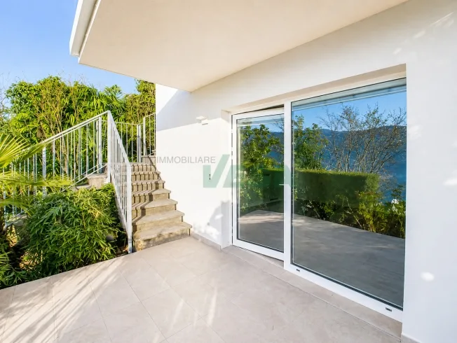 Delizioso appartamento monolocale con vista lago e bella terrazza – foto 17 di 20