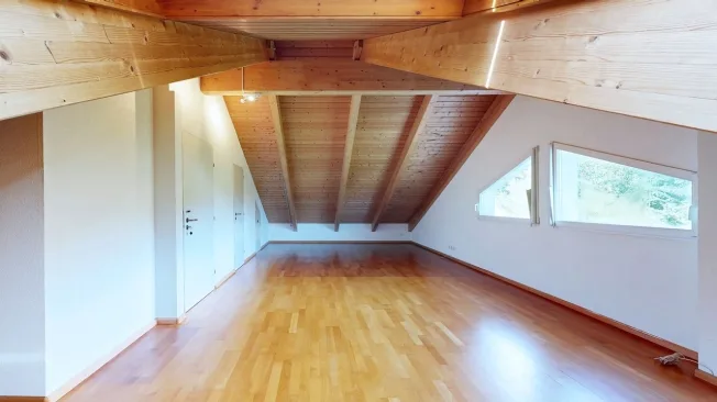 Helles 5.5-Zimmer-Doppelhaus mit Carport und zwei Aussenparkplätzen – Foto 28 von 33