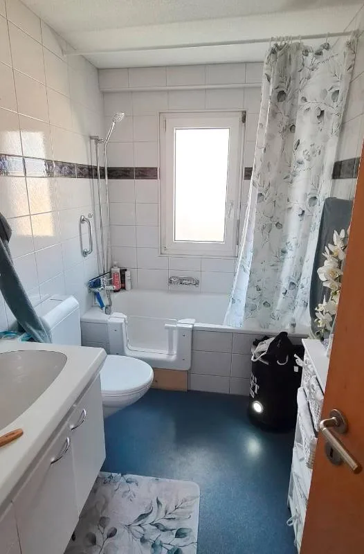 4.5-Zimmer Wohnung mit Garage und eigenem Estrich