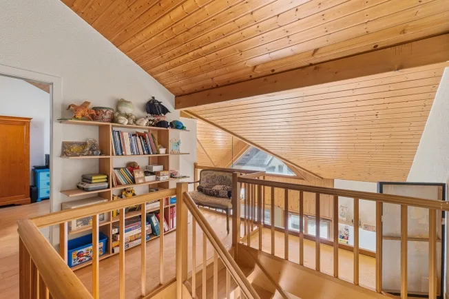 Spacious 5.5-room apartment – photo 6 of 36