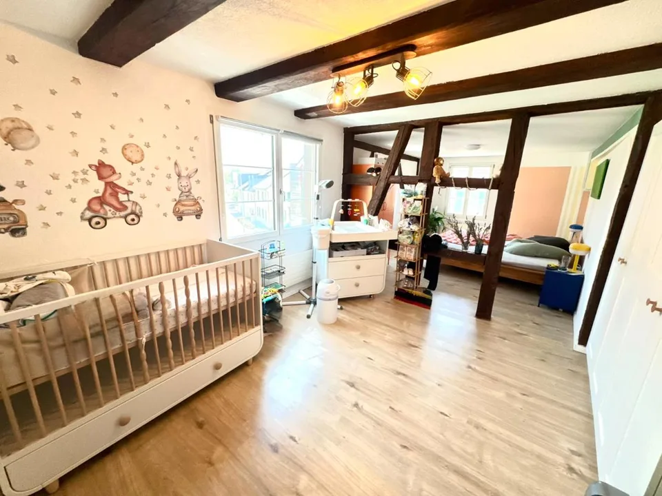 Dörflingen – Gepflegte 4.5-Zimmer-Wohnung im Grünen, mit Garten und Wintergarten – foto 3 di 9