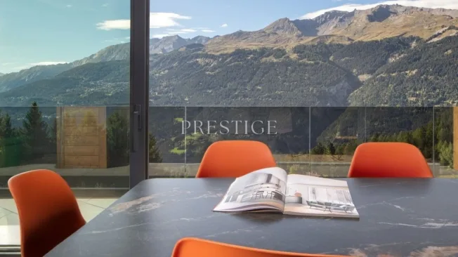 5 Zimmer Chalet in Crans-Montana – Foto 3 von 13