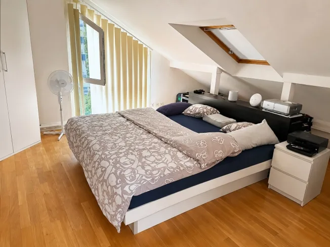 Zentrale 4-Zimmer-Wohnung mit guter Anbindung befristet bis 28.02.2027