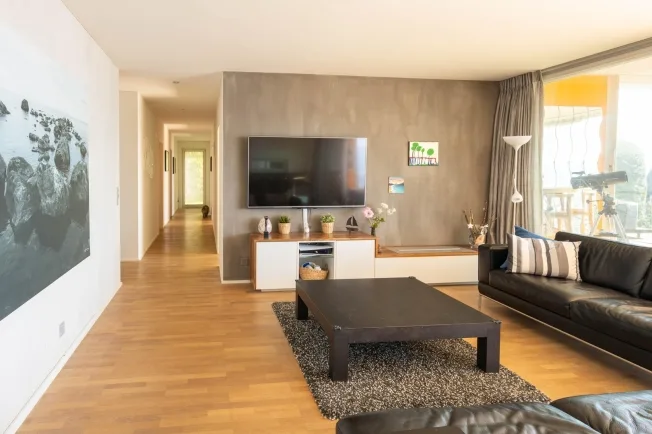 5.5-Zimmerwohnung mit unverbaubarer See- und Bergsicht – photo 22 sur 27
