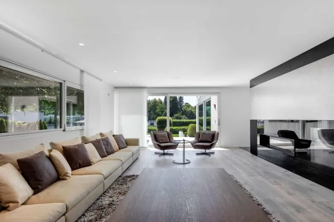 9 Zimmer Villa in Bulle – Foto 4 von 16