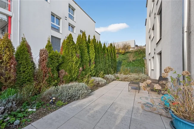 Appartamento giardino 2.5 locali con balcone e ampio spazio di giardino – foto 9 di 13