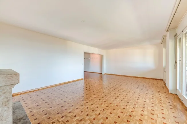 4.5 Zimmer Wohnung, 1009 Pully