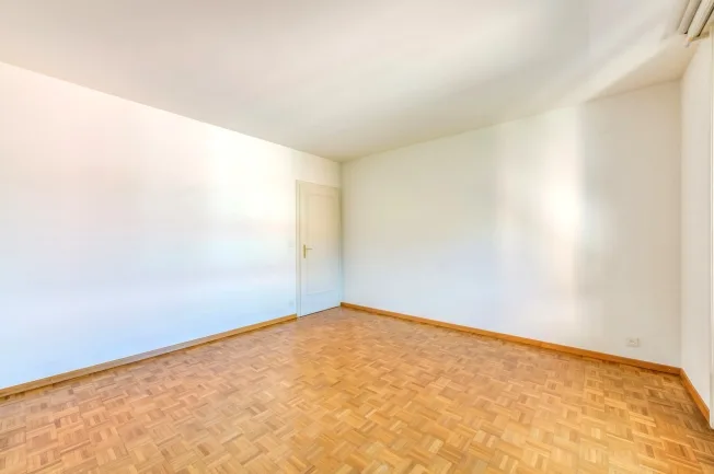 4.5 Zimmer Wohnung, 1009 Pully