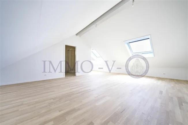 5 Zimmer Wohnung, 1166 Perroy