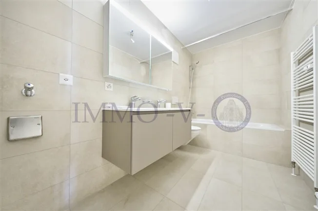 5 Zimmer Wohnung, 1166 Perroy