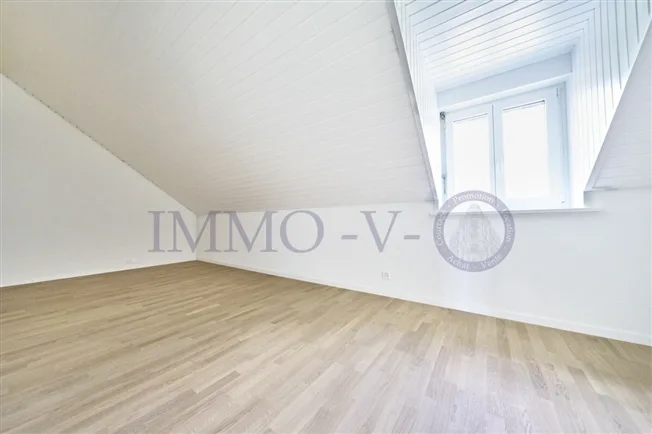 5 Zimmer Wohnung, 1166 Perroy