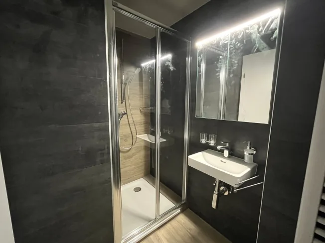 1 Zimmer Wohnung, 1169 Yens
