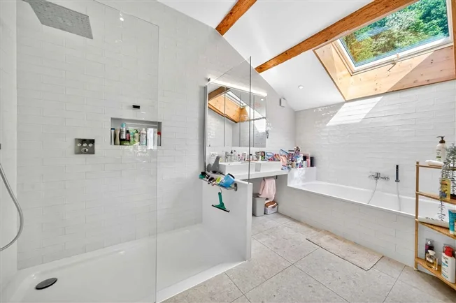 7.5 Zimmer Villa in Aubonne – Foto 9 von 13