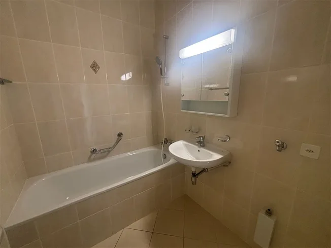 4 Zimmer Wohnung in Genève – Foto 5 von 7