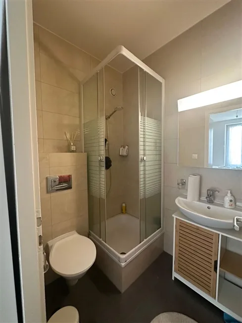 2 Zimmer Wohnung in Genève – foto 4 di 4