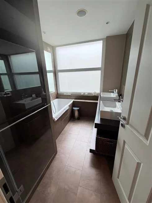6 Zimmer Wohnung in Genève – Foto 19 von 20