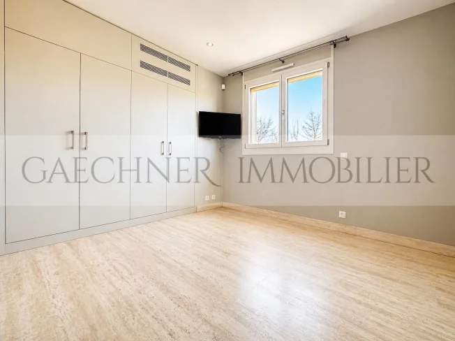 5 Zimmer Attikawohnung, 1206 Genève