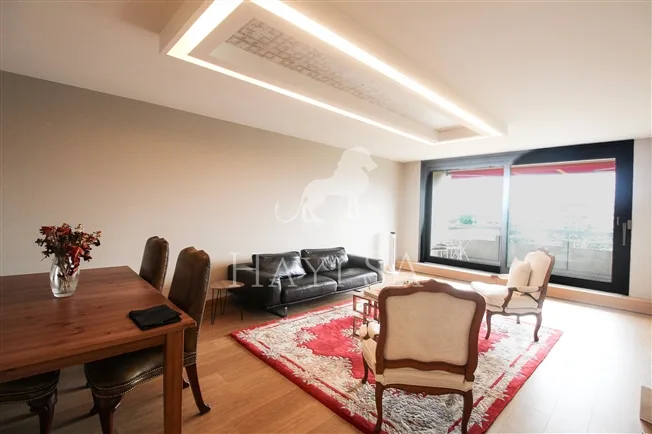 4.5 Zimmer möbl. Wohnobjekt in Genève – photo 3 of 10