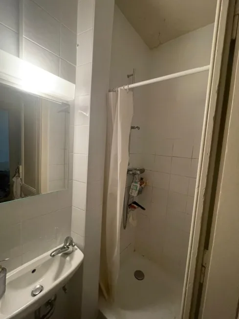 2 Zimmer Wohnung, 1227 Carouge GE