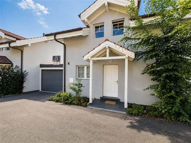 5 Zimmer Reihenfamilienhaus, 1227 Carouge GE