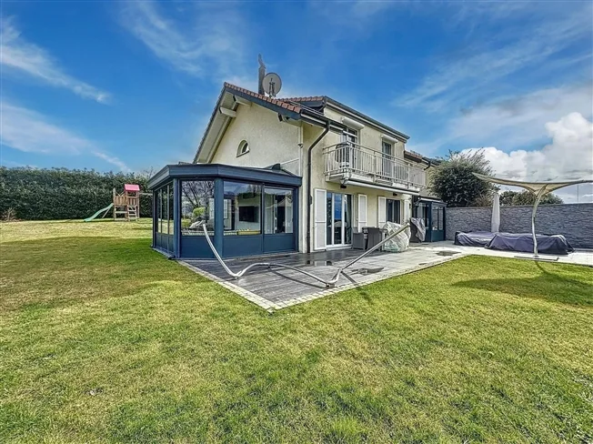 6 Zimmer Einfamilienhaus, 1247 Anières