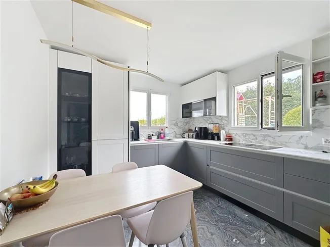 6 Zimmer Einfamilienhaus, 1247 Anières