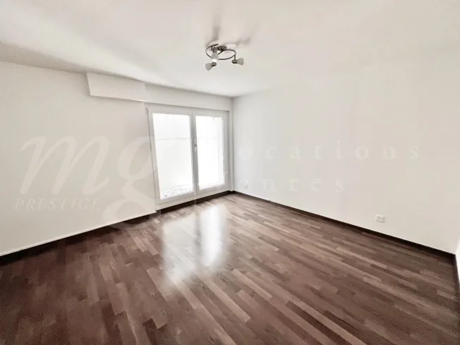 8 Zimmer Einfamilienhaus in Vandoeuvres – photo 16 of 17
