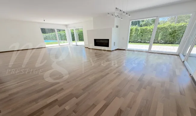 8 Zimmer Einfamilienhaus in Vandoeuvres – photo 3 of 17