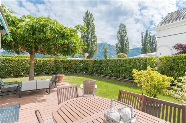 6 Zimmer Reihenfamilienhaus in Troinex – Foto 2 von 11