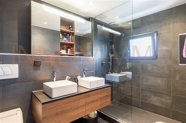 6 Zimmer Reihenfamilienhaus in Troinex – Foto 8 von 11