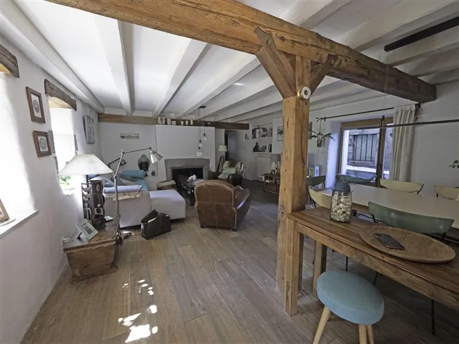 7 Zimmer Einfamilienhaus, 1258 Perly